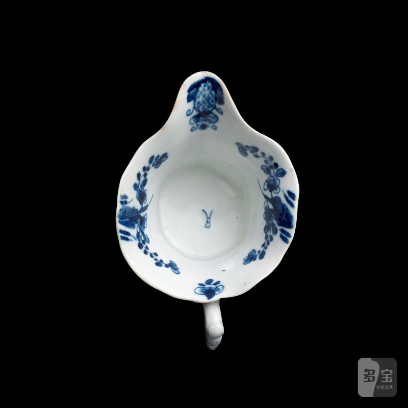 A Worcester 'Wigornia' creamboat, circa 1754 - 图5